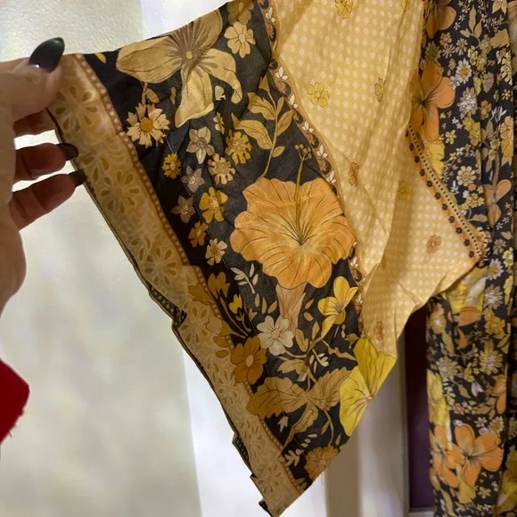 Spell Yellow and Black Kimono - Picture 5 of 8